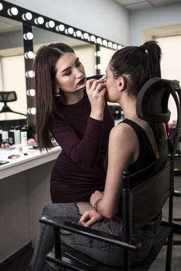 makeup artist